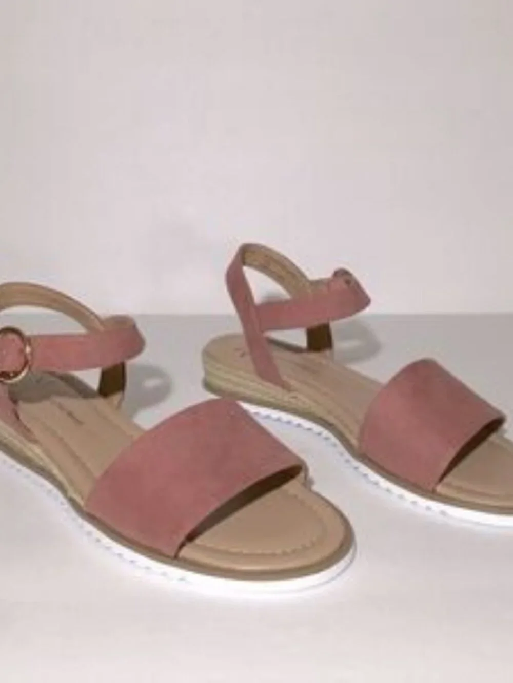 Isaac Mizrahi slip style